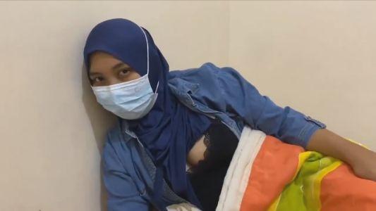 Bokep Indo Jilbab Blowjob Doggy di Tangga