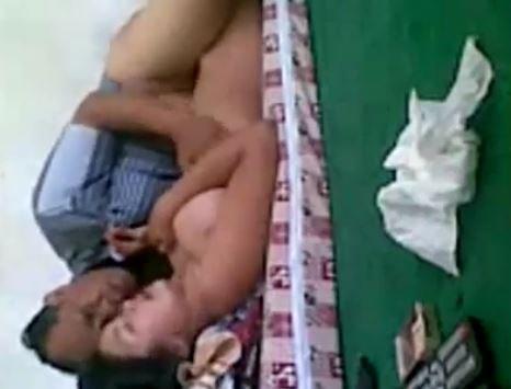 Bokep Indo Anak SMA Cantik Jual Meki Kepada Kakek
