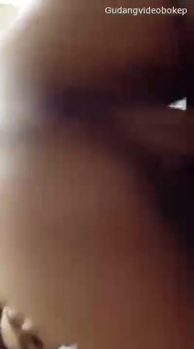 Video Streaming Video ML Sama Pacar di Kosan