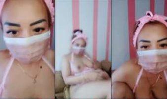 Tante Lingrie Mabok sambil Pamerin Toketnya