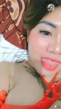Mbak Yesi Pamer Susu Live