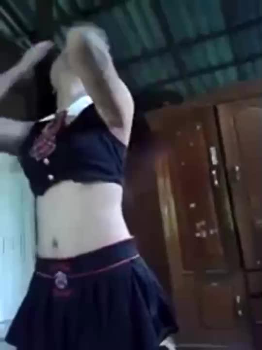 Video Cewek Cosplay Baju SMA