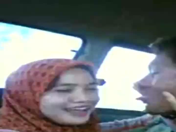 Video Dipaksa Buat Video Mesum
