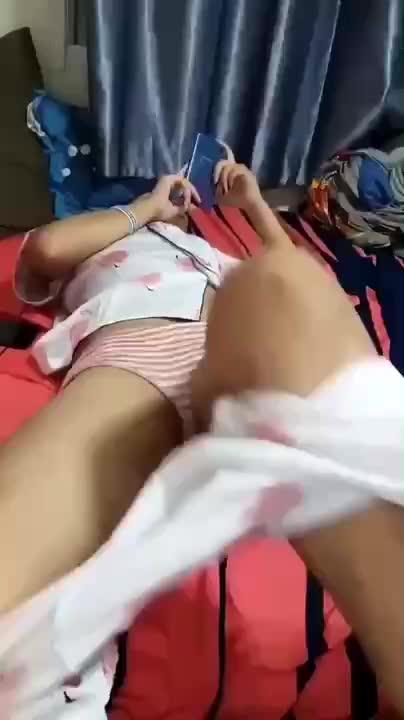 Video Di Pelorotin Dulu Celananya Biar Mau Ngentot