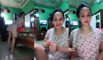 Renee Berdaster Nungging Bikin Pascol Sange