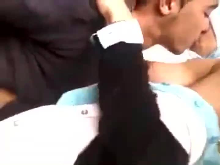 Video Gadis Berjilbab Sambil Berdiri Di Hutan