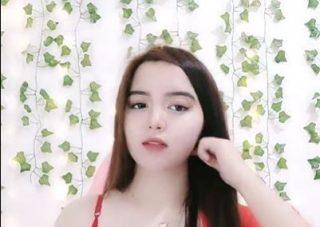 Miss Xai Goyang Ebot Pamer Lekuk Tubuh Montok Bohay