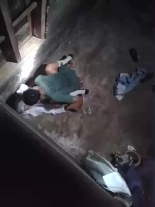 Video Intip ABG SMA Mesum di Rumah Kosong