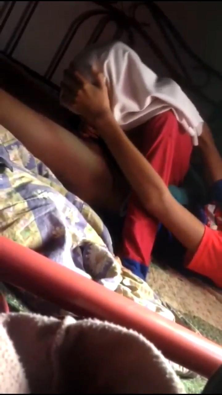 Bokep Indo Abis Cfd Jilbab Putih Nyepong