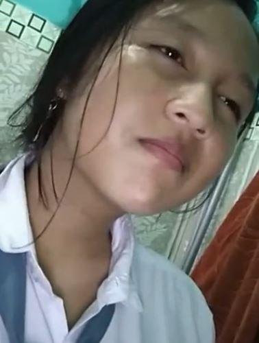 Bokep Indo Video Bokep Ceweknya Main di Atas