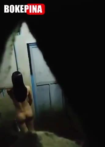 Bokep ABG Ngintipin Adik Kandung Sendiri Disaat Lagi Mandi