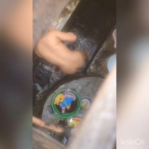 Bokep Indo Sesudah Mandi Sore Gayung Biru