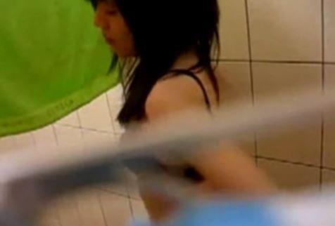 Bokep Indo Video Sex SMA Bandung Lagi Mandi