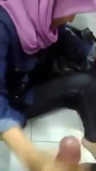 Video Jilbab Pink Ngga Jadi Nyepong Gara2 Keluar Peju