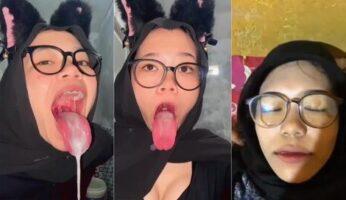 Dera Anjela Bahan Primadona Kena Crot Mulut Ayank