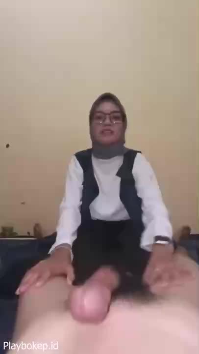 Video Awas Aja Kalo Kena Kerudung Ya Yank