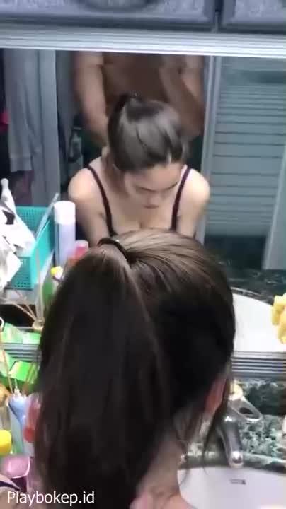 Video Padahal Baru Mau Make UP Malah Ditusuk