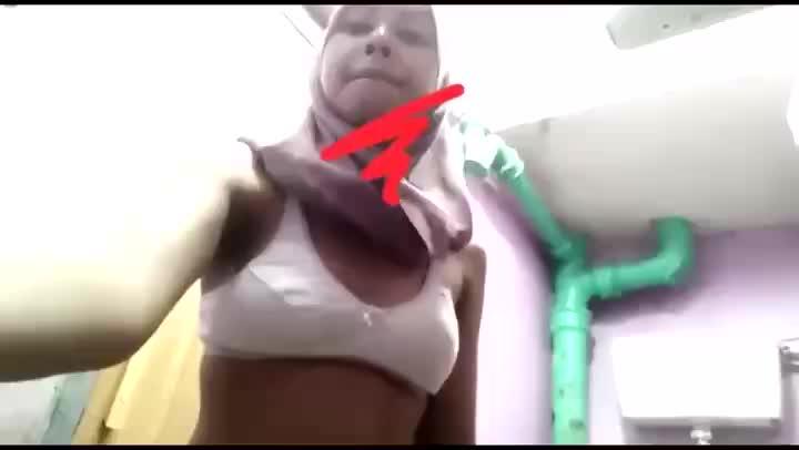 Video Jilbab Tocil Pamer Peralon Hijau