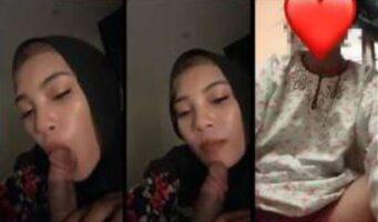 Si Cantik Tiktokers Jilbab Hitam Jago Banget Nyepongnya
