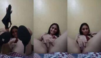 Siswi Kobel Memek Sange Ngangkang Desah