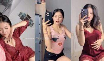 Sinta Karma Pap Eksklusif Sexy Belahan Susu Ketat Selebgram