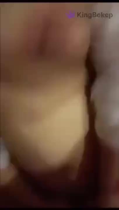 Video Temen Kantor Pasrah Minum Sperma