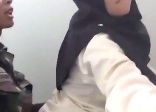 Bokep Cewek Jilbab Cantik Kebelet Ngewe
