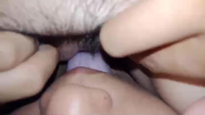 Video Isep Bibir Bawah