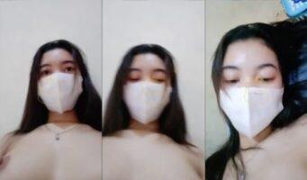 Toket Mungil Dedek Aprilia Masih ABG 19 Tahun Nih Kepoin