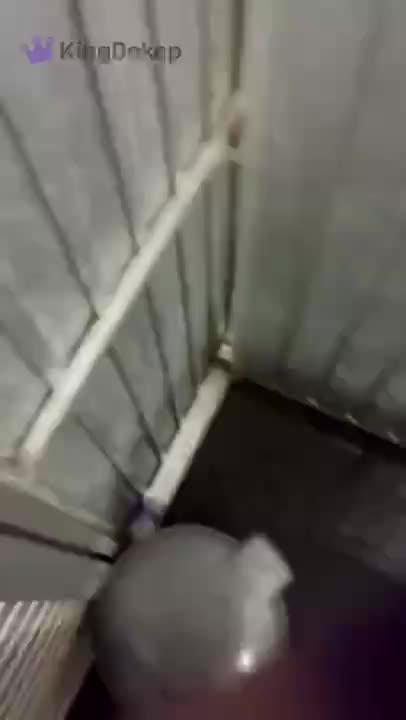 Video Ngintip Teller Bank Baju Biru Di Mall Lagi Pipis