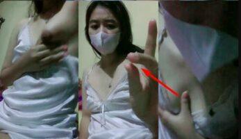 ABG Kimcil 19 Tahun Remas Asi Kobel Memek Desah Berlendir Sayang