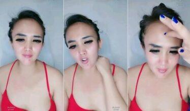 Tante Sabrina Seksi Godain Pascol