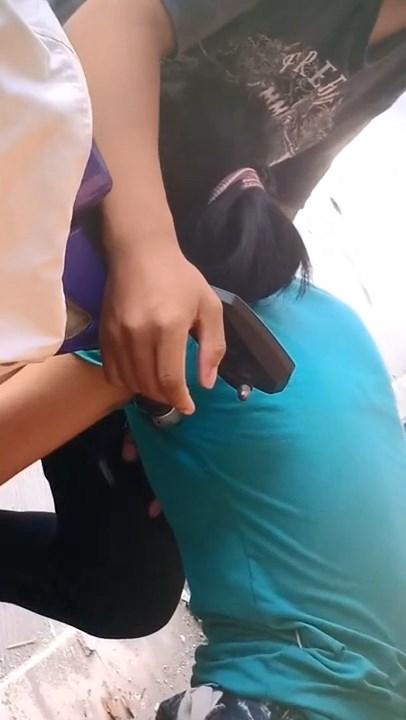 Bokep Ngintip Terciduk Siang Bolong Part 2