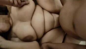 Bokep Threesome MILF Semok di Hotel Creampie Overload