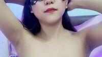 Bokep Indo Tante Cantik Montok Colmek Enak Pamerin Memek Hitamnya