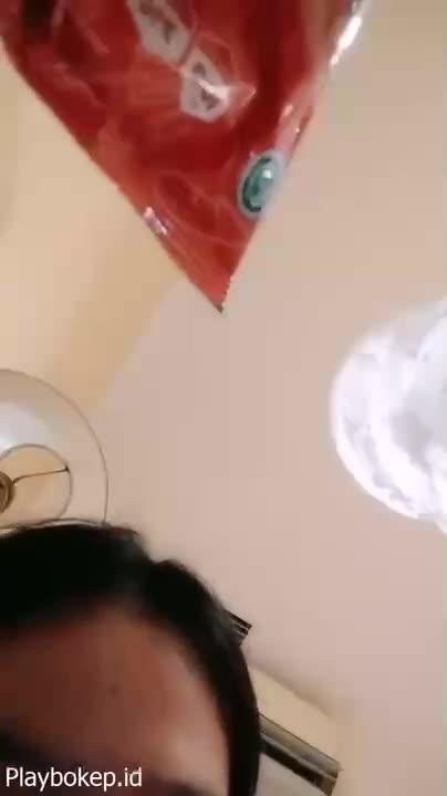 Video Lagi LDR Malah Ceweknya Live Ngentot Sama Cowok Lain