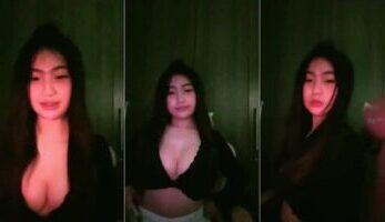 Evlyn Ajak Kamu Gelap Gelapan Nakal Toketnya Instagram