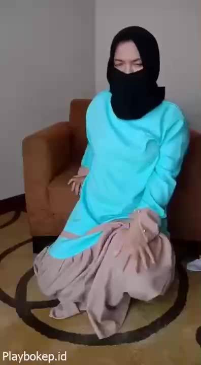 Video Jilbab Hitam Colmek Sampe Croot