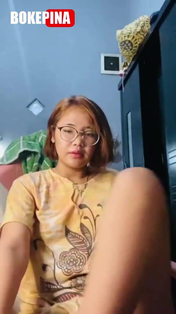 Bokep Indo Colmek Pakai Lipstik Sampai Orgasme