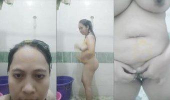 Mbak Jenny Dangdutan Berujung Live Bugil Mandi Yuk