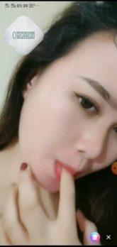 Kak Mona Cakep pengen isep anu
